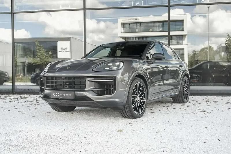 Gris Nouvelle 2025 Porsche Cayenne SUV | 132 900 € - Image 1/4