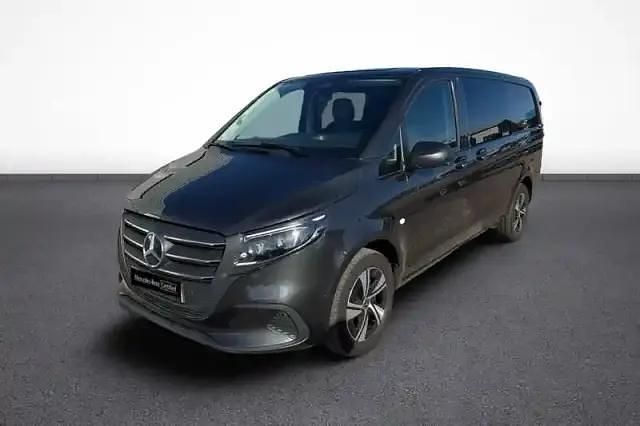 Gris Utilisé 2024 Mercedes Vito | 55 990 € - Image 1/4