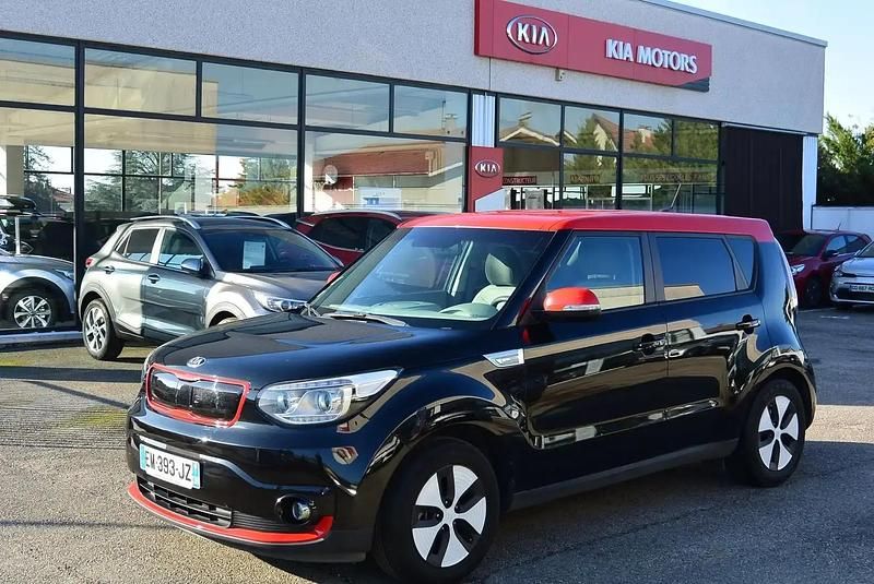 Noir Occasion 2017 Kia Soul EV SUV | 11 490 € - Image 1/4