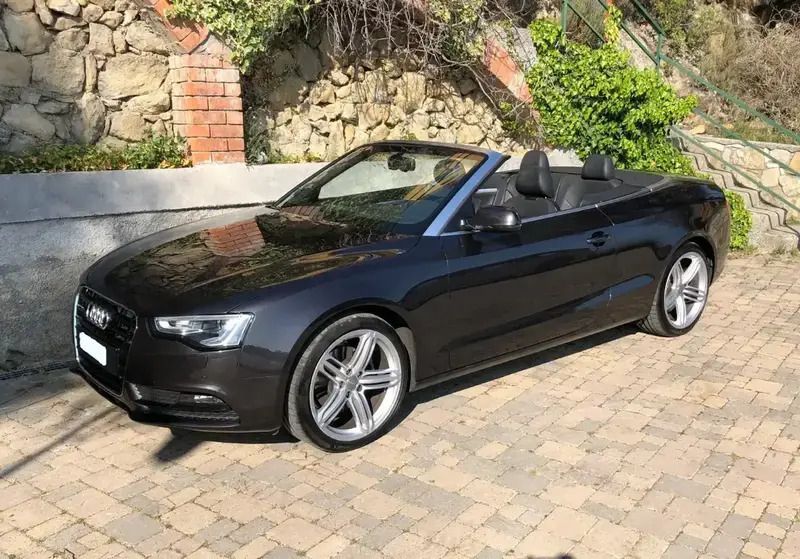 Gris Utilisé 2012 Audi A5 Cabriolet Ambition Cabriolet | 17 990 € - Image 1/4