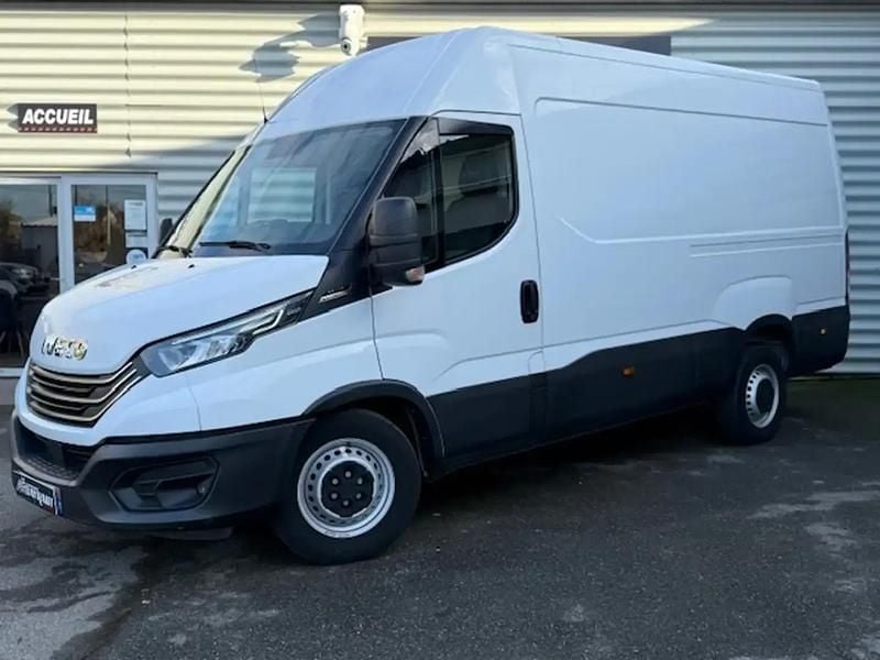 Blanc Occasion 2022 Iveco Daily Van | 29 988 € (Super prix) - Image 1/4