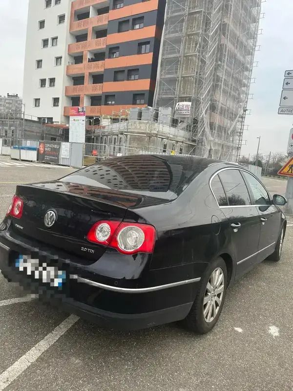 Utilisé 2009 VW Passat Edition Berline | 4 390 € (Prix juste) - Image 1/4