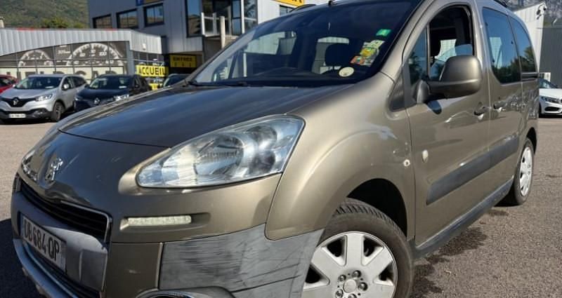 Utilisé 2013 Peugeot Partner Tepee Outdoor Monospace | 6 990 € (Prix juste) - Image 1/4