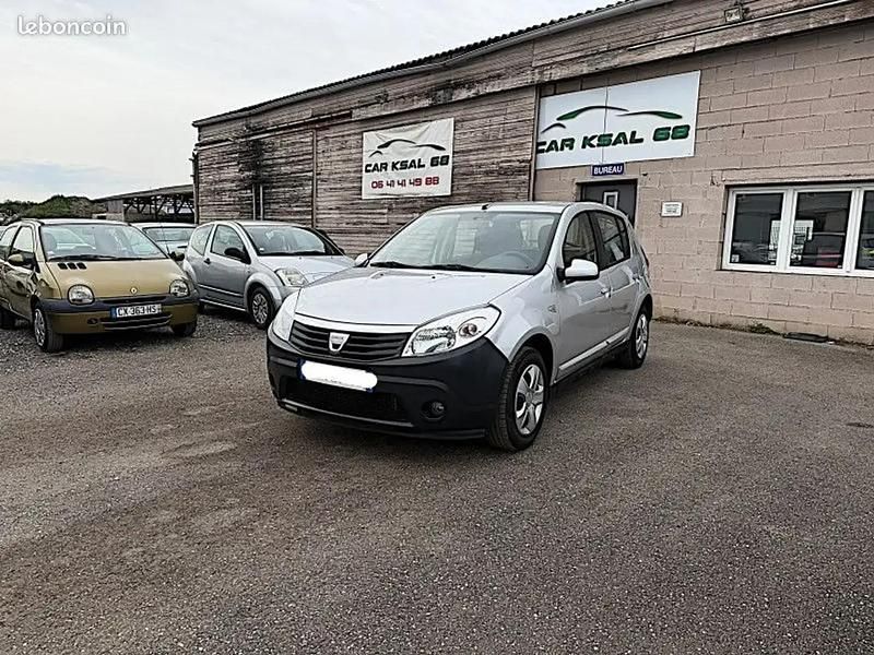 Gris Utilisé 2010 Dacia Sandero Citadine | 3 999 € - Image 1/4