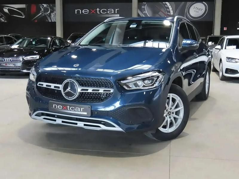 Bleu Occasion 2021 Mercedes GLA200 SUV | 29 490 € (Super prix) - Image 1/4