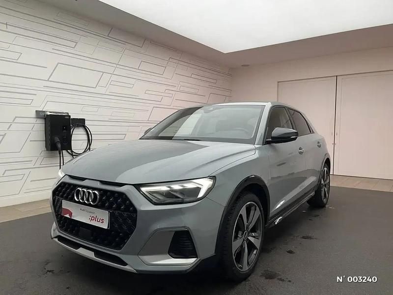 Gris Utilisé 2021 Audi A1 Design Citadine | 20 990 € (Bon prix) - Image 1/4