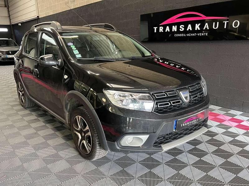 Occasion Dacia Sandero Stepway 90 ch (66 kW) 2018 Noir Berline