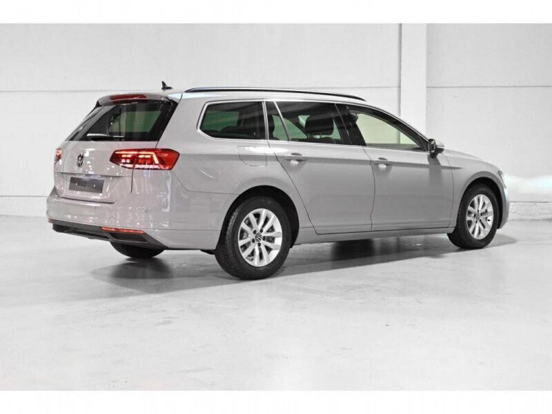 Occasion VW Passat Business 122 ch (89 kW) 2023 Gris Break
