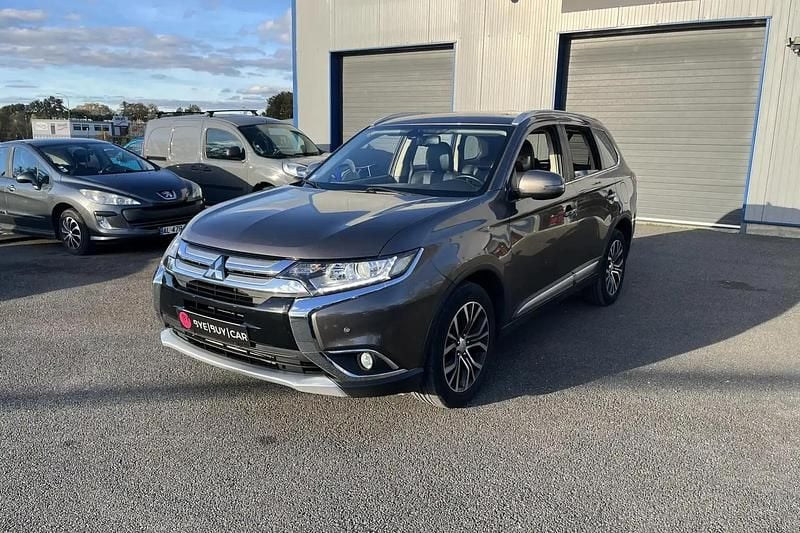 Brun Utilisé 2018 Mitsubishi Outlander Intense SUV | 15 490 € (Prix juste) - Image 1/4