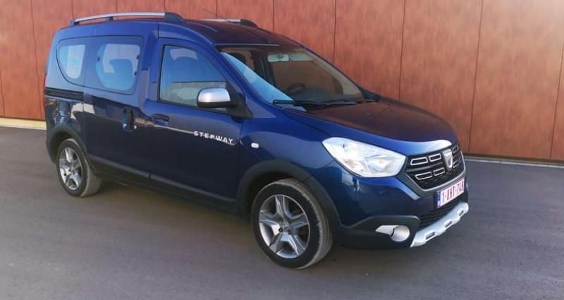 Bleu Utilisé 2017 Dacia Dokker Stepway Van | 8 500 € - Image 1/4