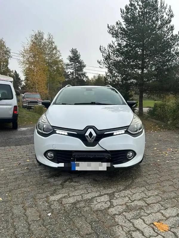 Occasion 2013 Renault Clio GrandTour Zen Break | 4 000 € (Super prix) - Image 1/4
