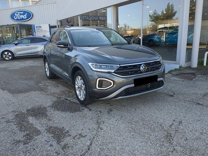 Gris indium métallisée Occasion 2024 VW T-Roc Edition SUV | 21 990 € (Super prix) - Image 1/4