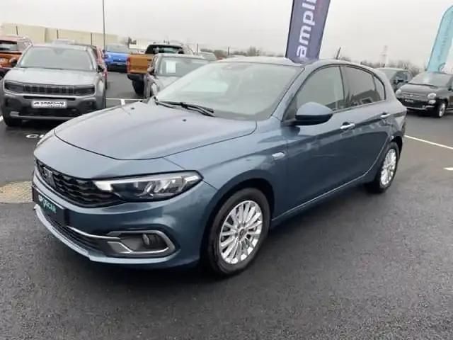 Bleu oceano métallisé Occasion 2022 Fiat Tipo Life Berline | 13 999 € (Bon prix) - Image 1/4
