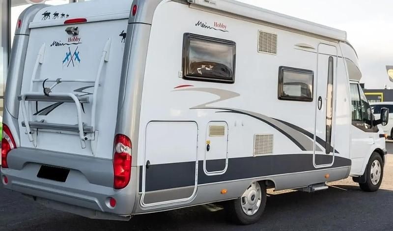 Blanc Utilisé 2010 Ford Transit Berline | 19 699 € - Image 1/4