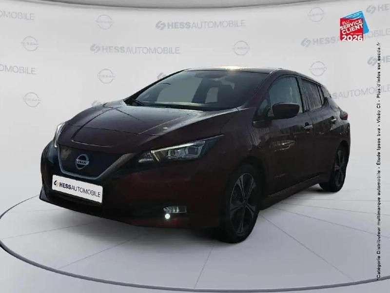 Occasion Nissan Leaf Tekna 111 kW (152 ch) 2020 Rouge magnétique+toit+rétros noir Citadine