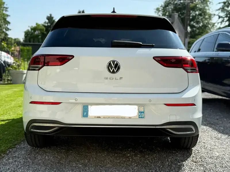 Blanc Utilisé 2022 VW Golf VIII Berline | 23 000 € (Prix juste) - Image 1/4