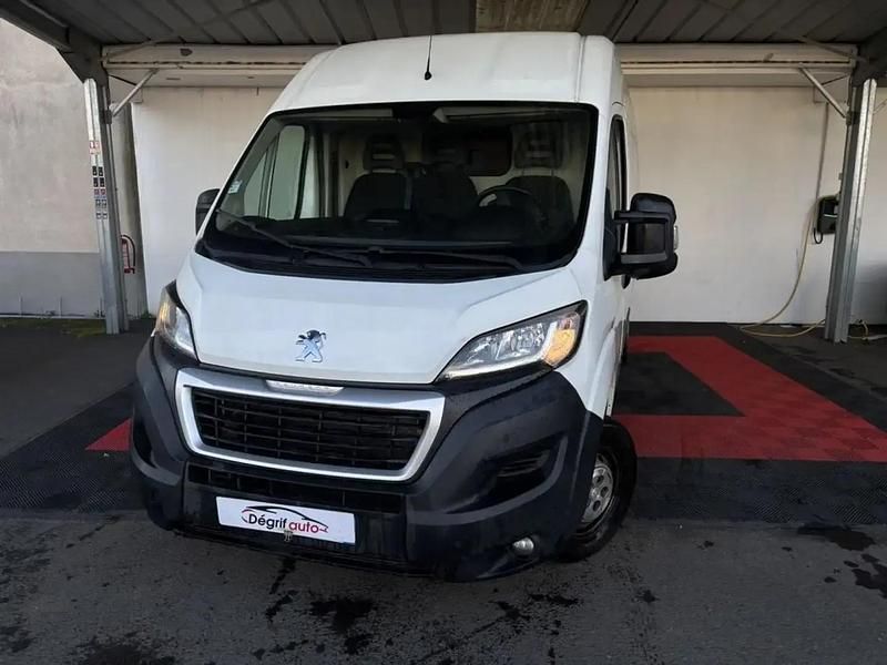 Blanc Occasion 2018 Peugeot Boxer Premium Van | 13 990 € (Prix juste) - Image 1/4