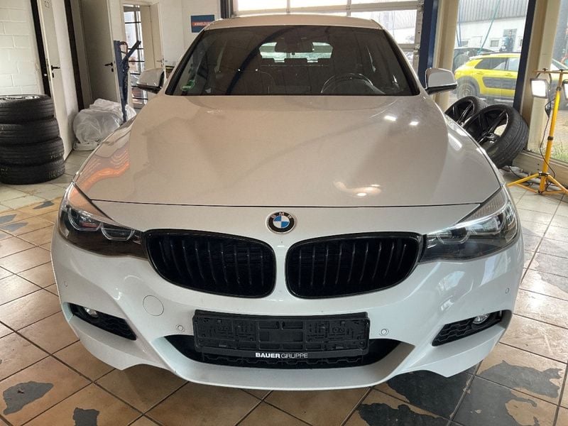 Blanc Utilisé 2019 BMW 340 Gran Turismo M Sport Berline | 14 000 € - Image 1/1
