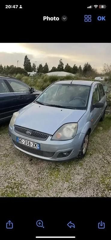 Occasion 2006 Ford Fiesta Ambiente Berline | 1 950 € (Prix juste) - Image 1/2