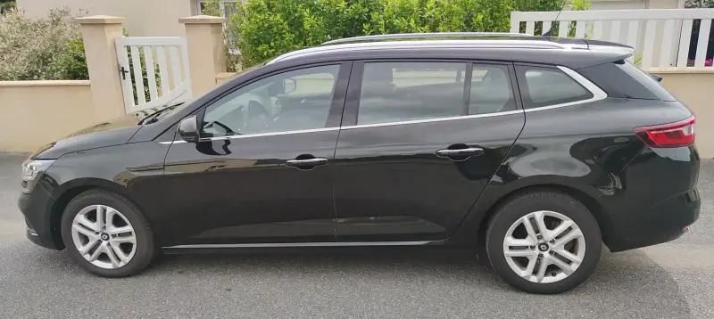 Utilisé 2020 Renault Mégane IV Business Break | 11 900 € (Prix juste) - Image 1/4