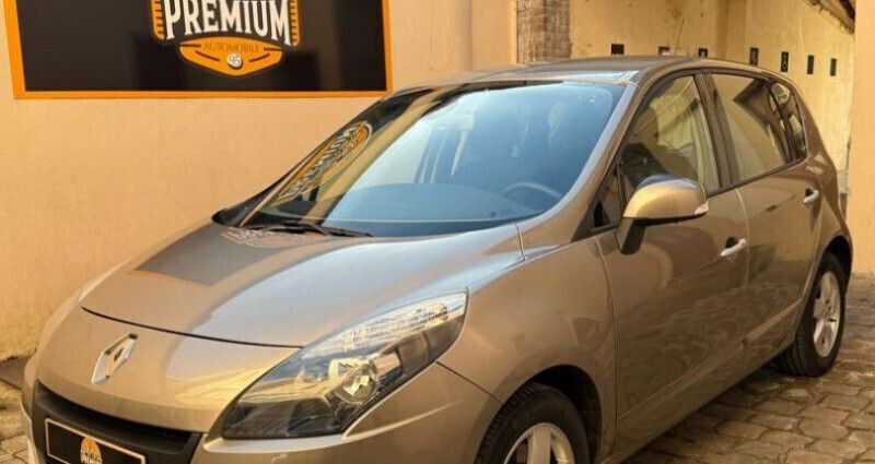 Utilisé 2010 Renault Scénic III Monospace | 4 990 € (Bon prix) - Image 1/4