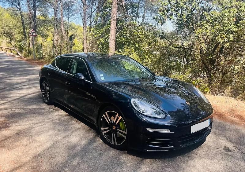 Utilisé 2016 Porsche Panamera S E-Hybrid Berline | 49 800 € (Prix juste) - Image 1/4