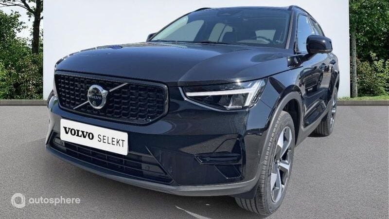 Noir Utilisé 2025 Volvo XC40 Ultra SUV | 45 500 € - Image 1/4