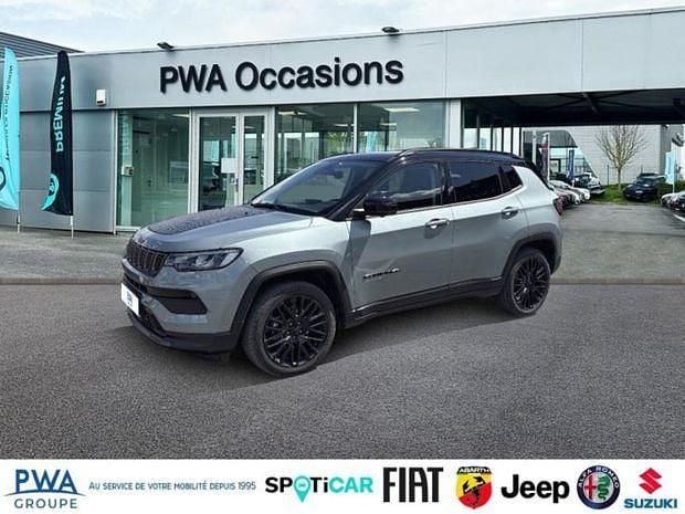 Noir Utilisé 2023 Jeep Compass SUV | 28 500 € (Prix juste) - Image 1/4