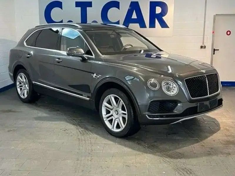 Gris Utilisé 2018 Bentley Bentayga Mulliner SUV | 109 900 € - Image 1/4