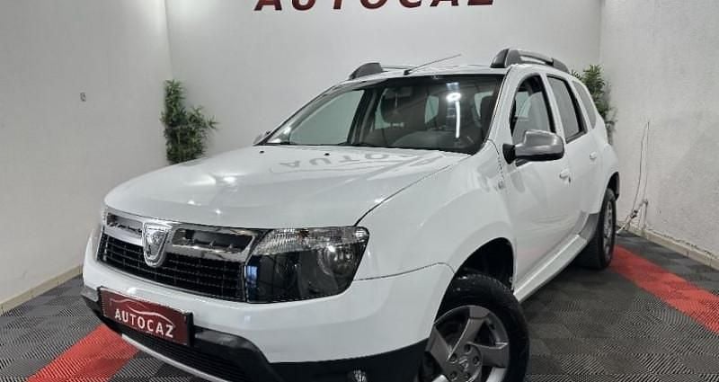 Blanc Utilisé 2013 Dacia Duster Ambiance SUV | 9 990 € (Super prix) - Image 1/4