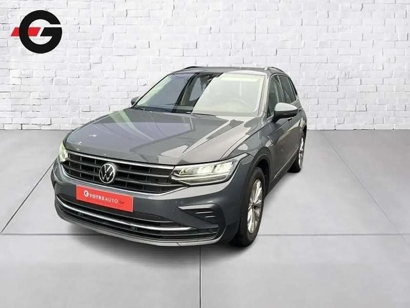 Gris Occasion 2021 VW Tiguan Active SUV | 21 490 € (Bon prix) - Image 1/4