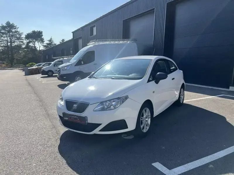 Blanc Utilisé 2010 Seat Ibiza Ecomotive Citadine | 6 290 € (Prix juste) - Image 1/4