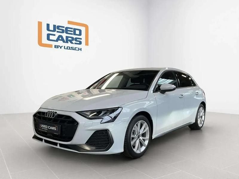 Blanc Utilisé 2024 Audi A3 S-line plus Berline | 35 374 € (Prix assez cher) - Image 1/4