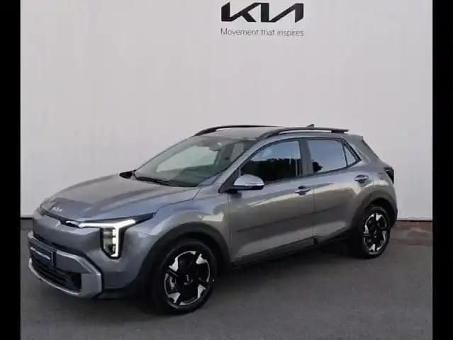 Gris météore métallisé Occasion 2025 Kia Stonic Active SUV | 25 690 € (Prix cher) - Image 1/4