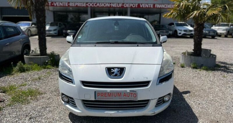 Blanc Utilisé 2012 Peugeot 5008 S Monospace | 4 490 € - Image 1/4