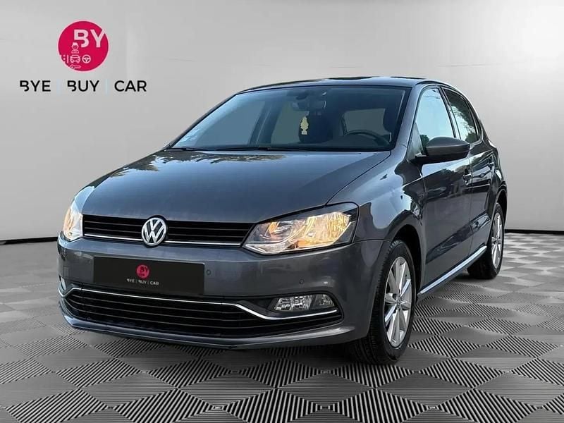Gris Utilisé 2015 VW Polo LOUNGE Coupé | 7 990 € (Prix assez cher) - Image 1/4