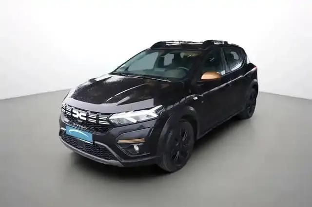 Noir nacre Occasion 2023 Dacia Sandero Berline | 14 690 € (Prix assez cher) - Image 1/4