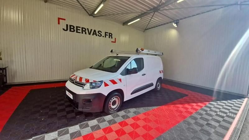 Blanc Utilisé 2022 Citroën Berlingo Monospace | 12 690 € - Image 1/4