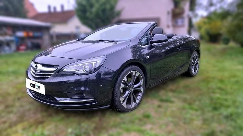 Noir Utilisé 2016 Opel Cascada Elite Cabriolet | 13 681 € (Prix juste) - Image 1/4