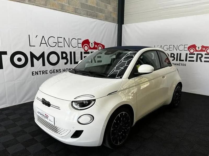 Blanc Utilisé 2022 Fiat 500e Citadine | 16 990 € (Prix juste) - Image 1/4