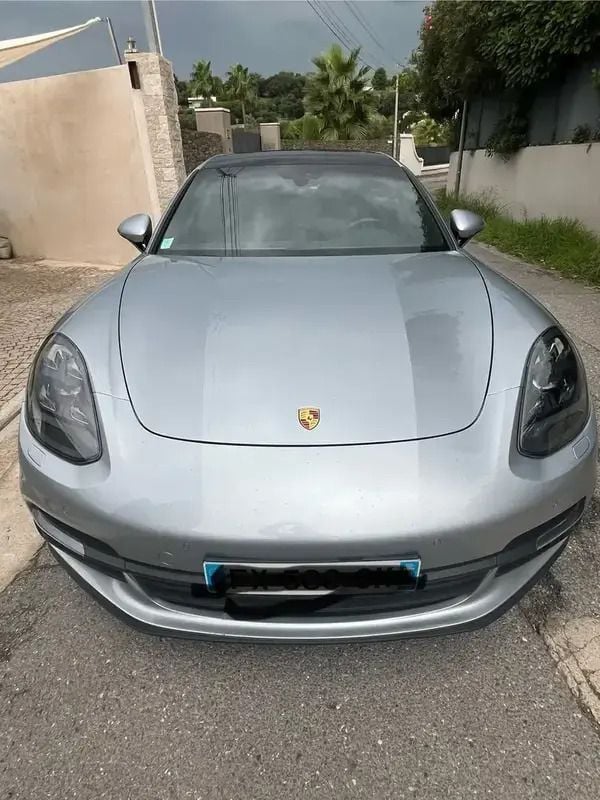 Utilisé 2019 Porsche Panamera 4 Sport Turismo Berline | 68 000 € (Bon prix) - Image 1/4
