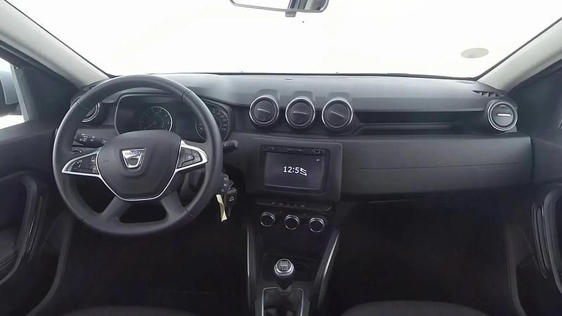 Image 3/4