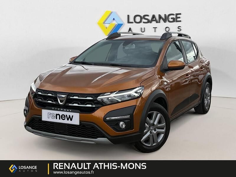 Orange Utilisé 2022 Dacia Sandero Comfort Citadine | 15 490 € (Prix assez cher) - Image 1/4