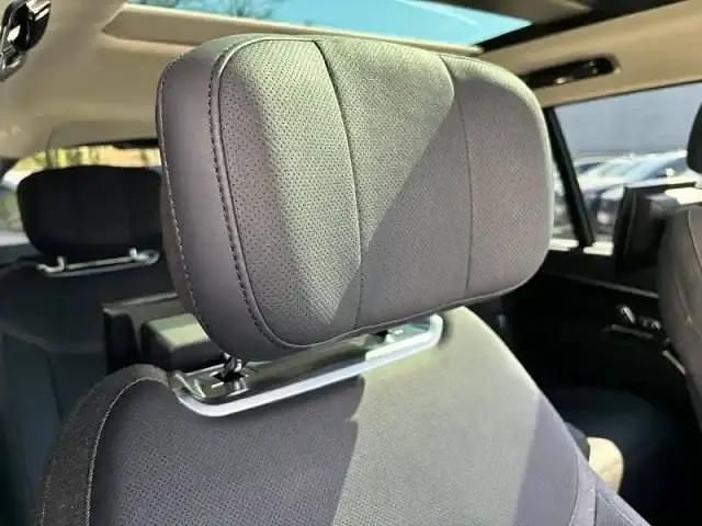 Occasion Land Rover Range Rover 530 ch (389 kW) 2022 Batumi gold SUV