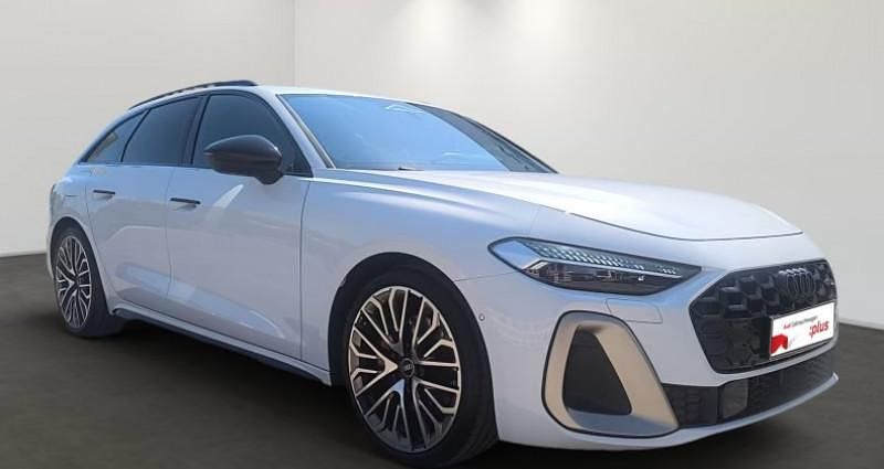 Blanc Utilisé 2024 Audi A5 S-Line Coupé | 65 990 € - Image 1/4