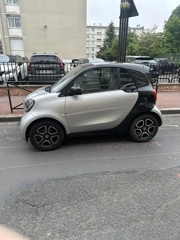 Utilisé 2015 Smart ForTwo Coupé Coupé | 7 350 € (Prix juste) - Image 1/4