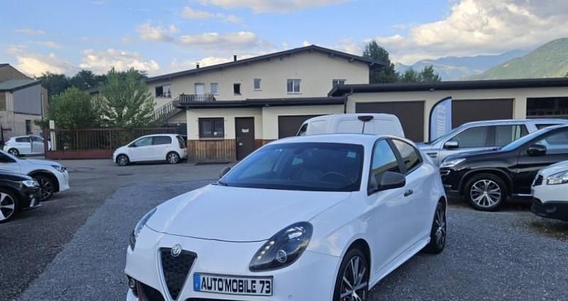 Utilisé 2016 Alfa Romeo Giulietta Citadine | 9 990 € (Bon prix) - Image 1/4