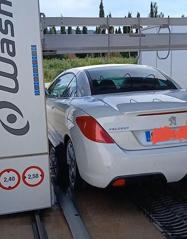 Utilisé 2011 Peugeot 308 CC Cabriolet | 9 700 € (Prix juste) - Image 1/4