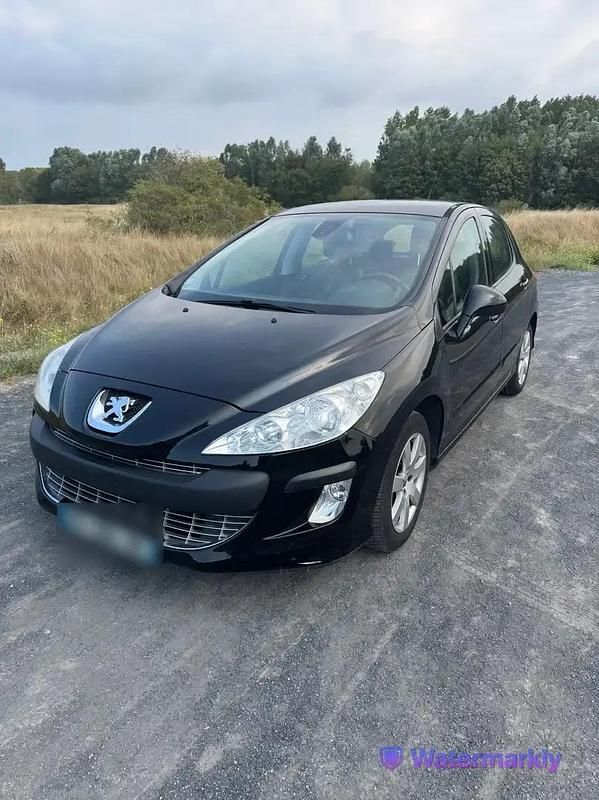 Utilisé 2011 Peugeot 308 Berline | 5 000 € (Prix juste) - Image 1/4