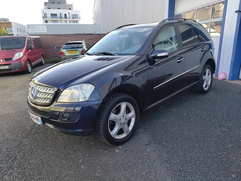Bleu Utilisé 2008 Mercedes ML320 SUV | 4 450 € - Image 1/4